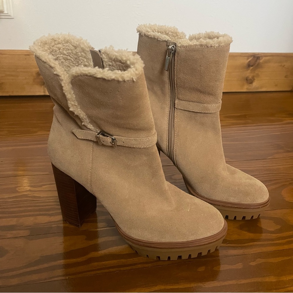 NWOT Vince Camuto Tortilla Tan Egretala Faux Fur Heeled Boots 7.5
